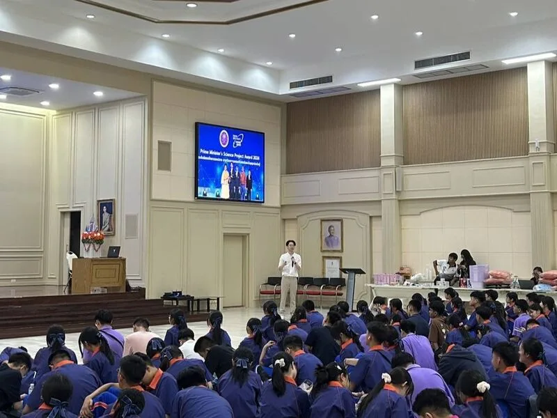 ภาพจากโพสต์ของทีม 1 จาก 1